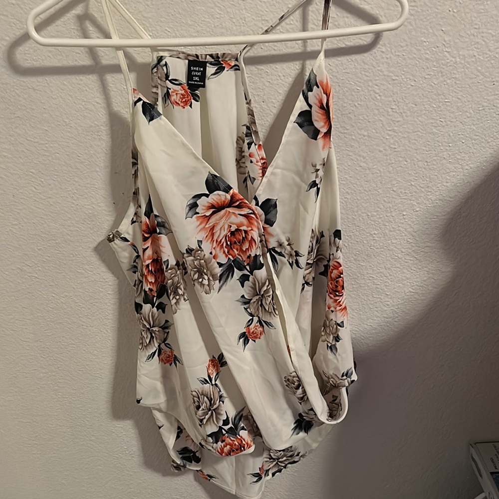 SHEIN Cream Pink Floral Sleeveless Camisole Top
